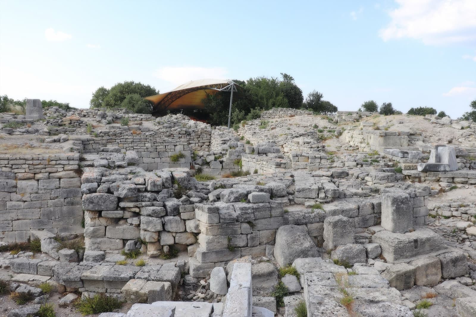 Truva Antik Kenti'nin surları